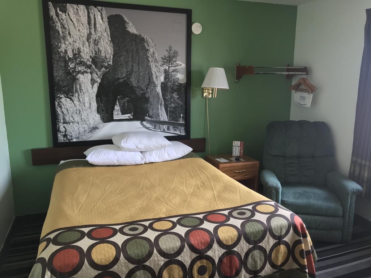 Super 8 By Wyndham Airport I90 Hotell Sioux Falls Exteriör bild