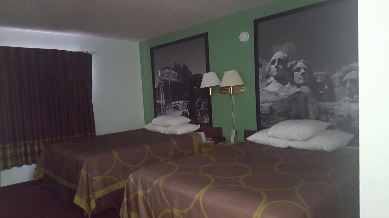 Super 8 By Wyndham Airport I90 Hotell Sioux Falls Exteriör bild