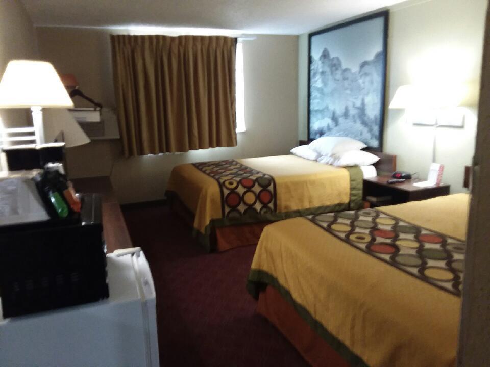 Super 8 By Wyndham Airport I90 Hotell Sioux Falls Exteriör bild
